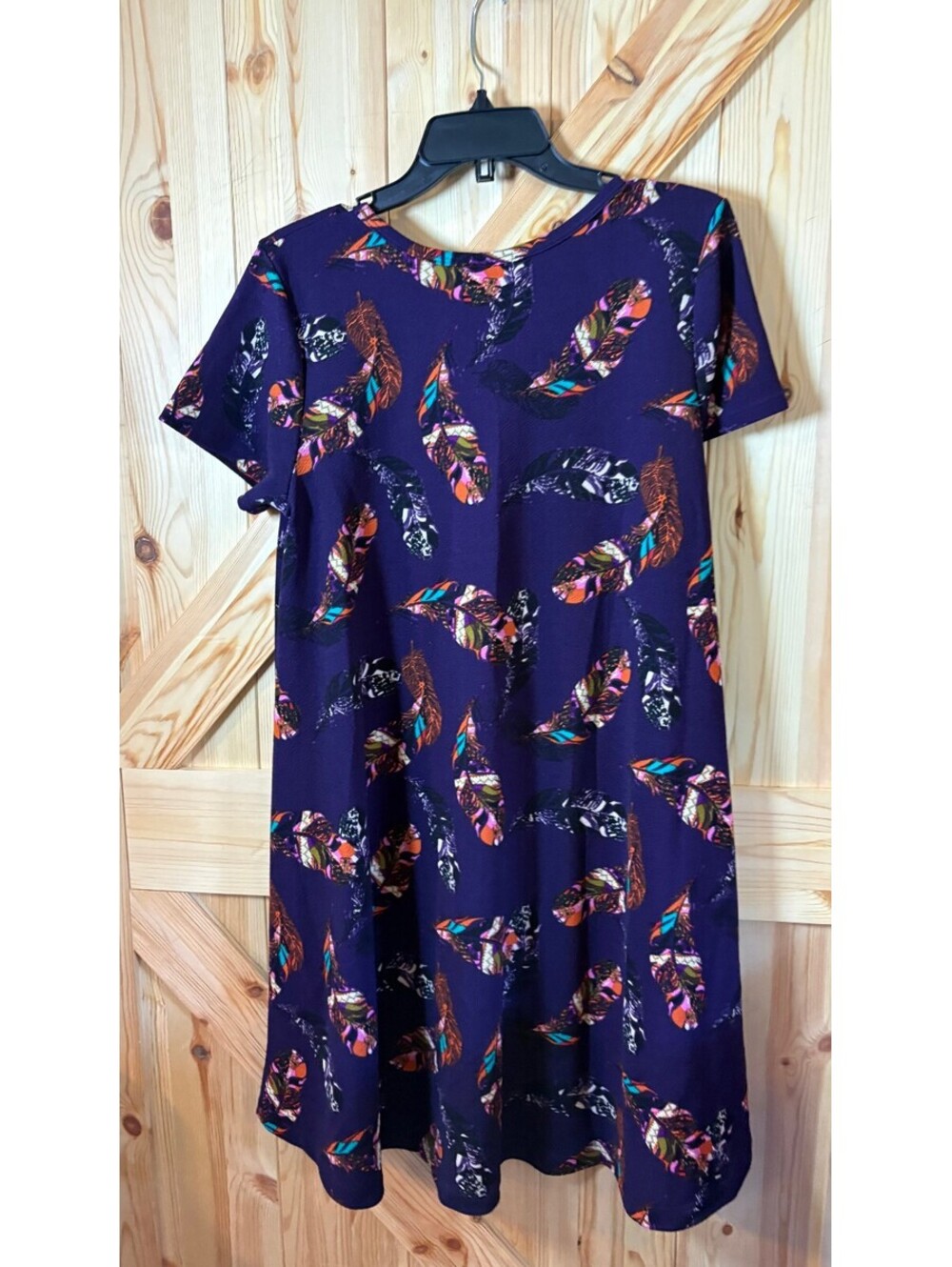 LuLaRoe Medium Purple Feather Print Dress